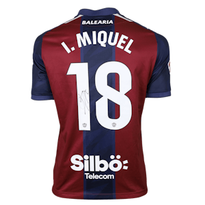 Ignasi Miquel i Pons Levante UD shirt