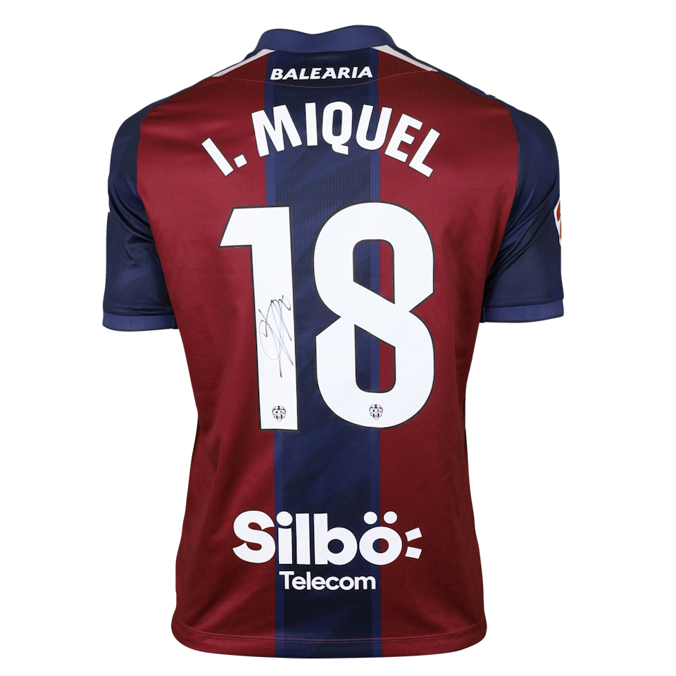Ignasi Miquel i Pons Levante UD shirt