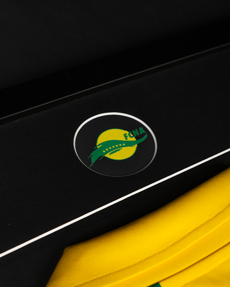 Makélélé Signed - Les Canaris 94/95