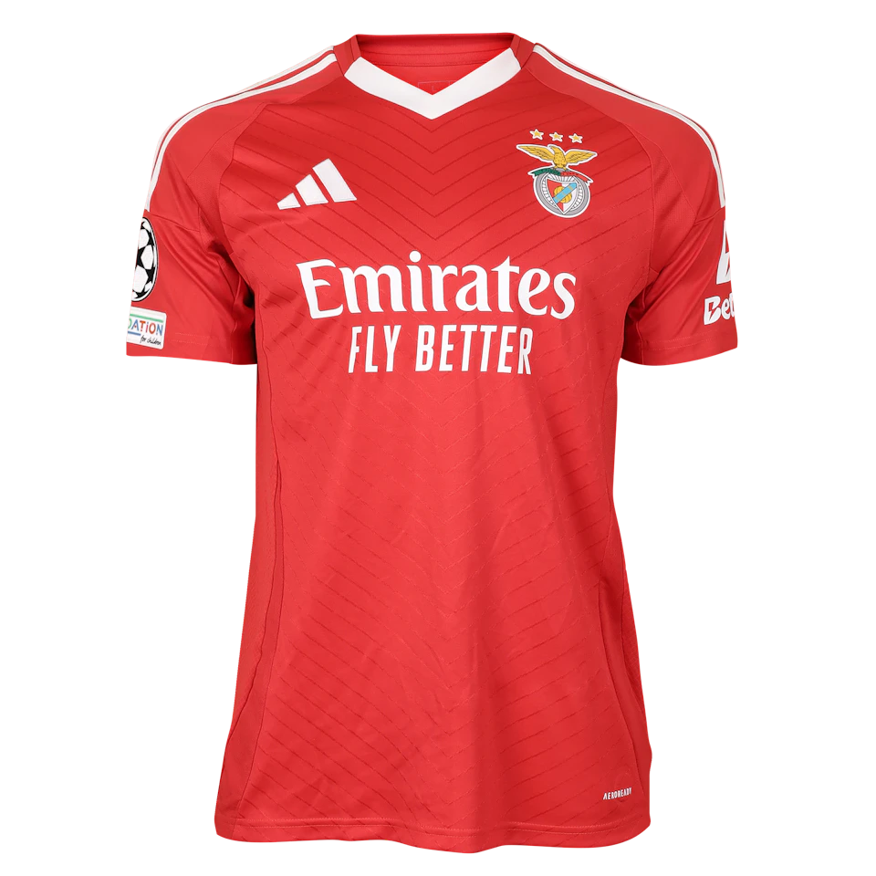 Kerem Aktürkoğlu SL Benfica forması