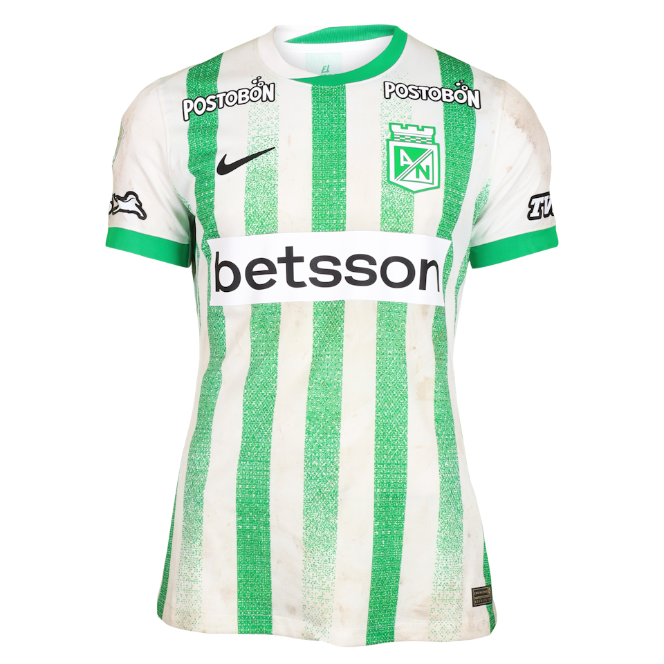 Kevin Viveros Atlético Nacional shirt