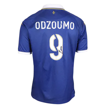FC Versailles 팀의 Cedric Odzoumo 셔츠