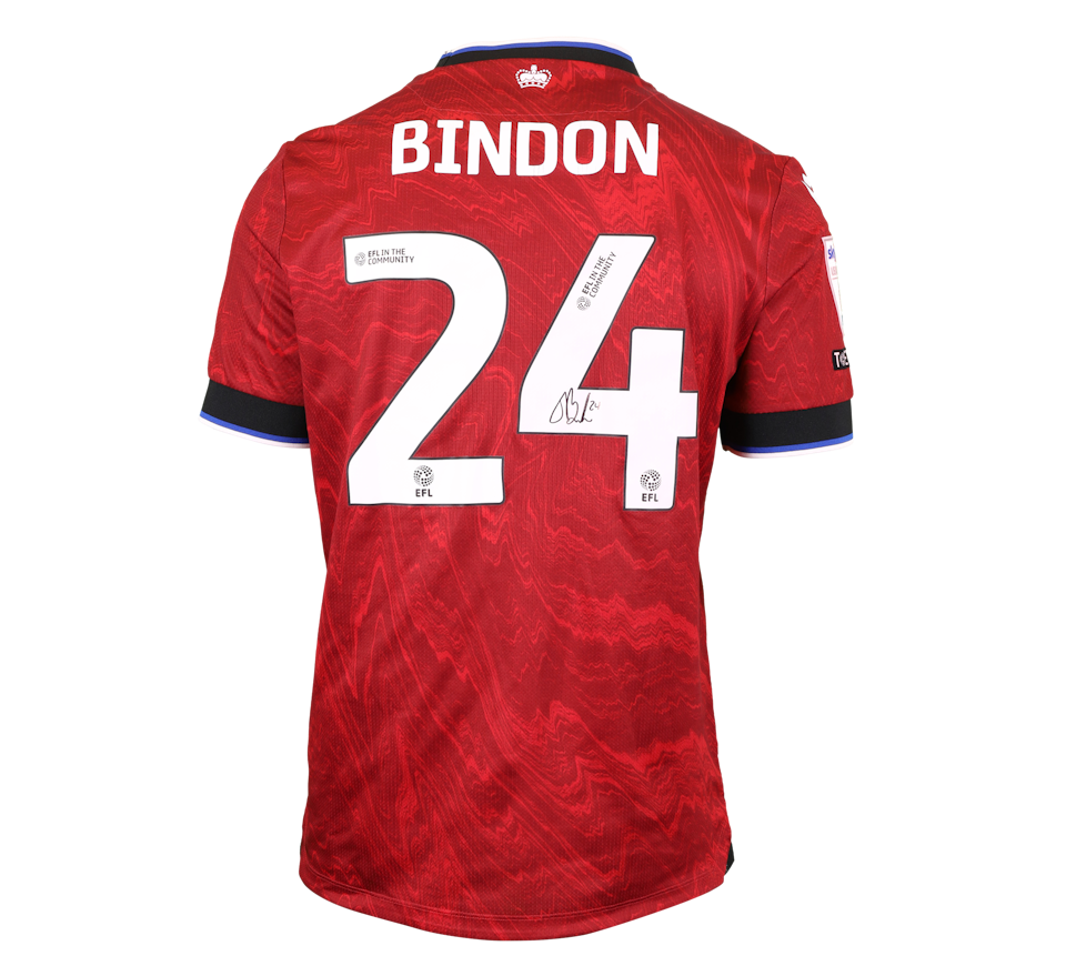 Tyler Bindon Reading shirt