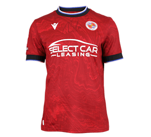 Tyler Bindon Reading shirt