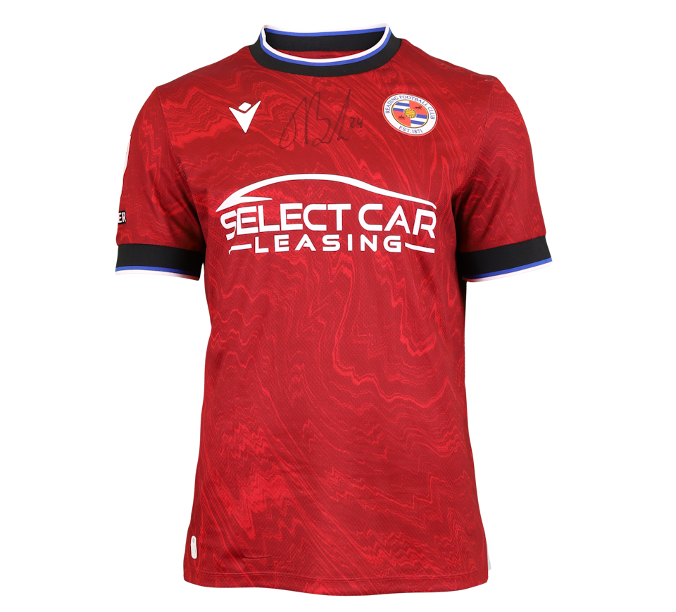 Tyler Bindon Reading shirt