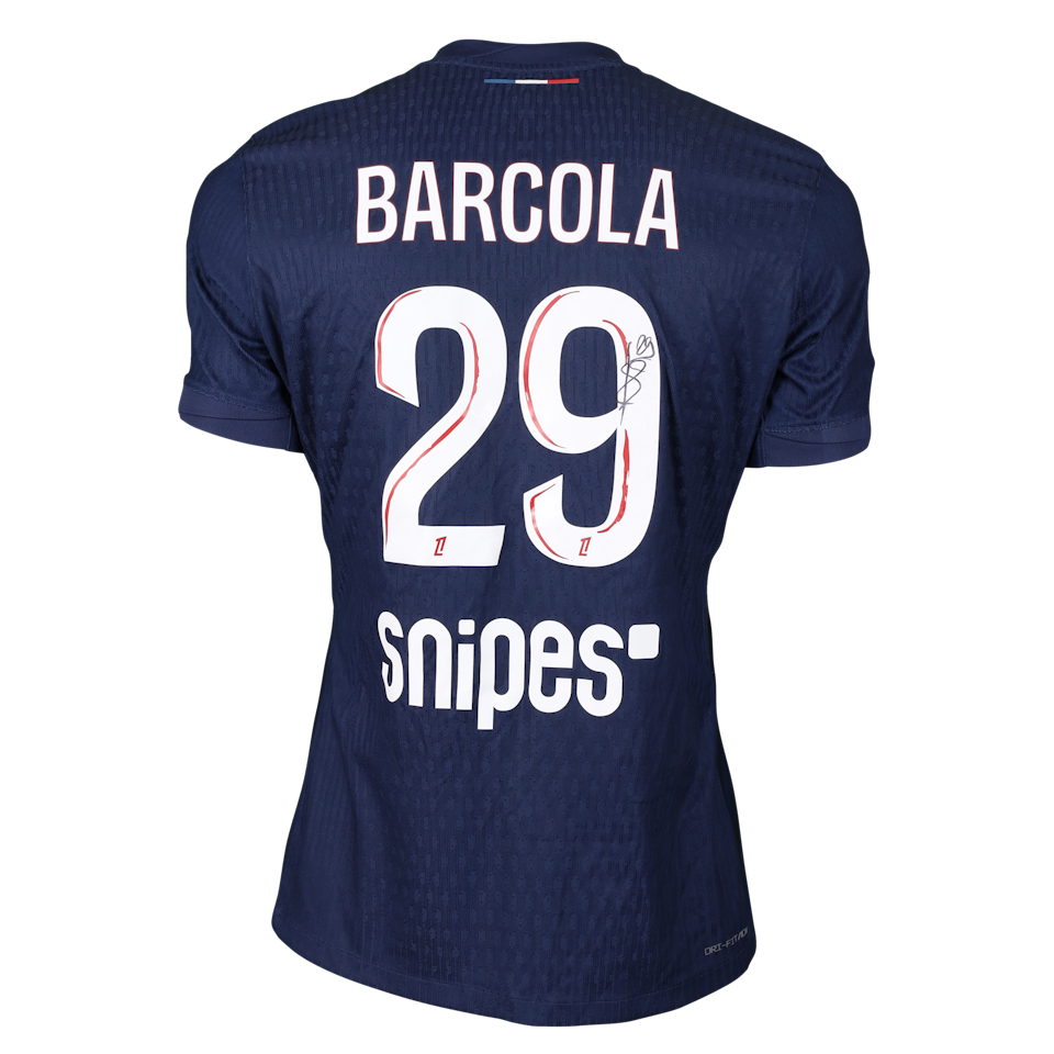 Bradley Barcola Paris Saint-Germain forması
