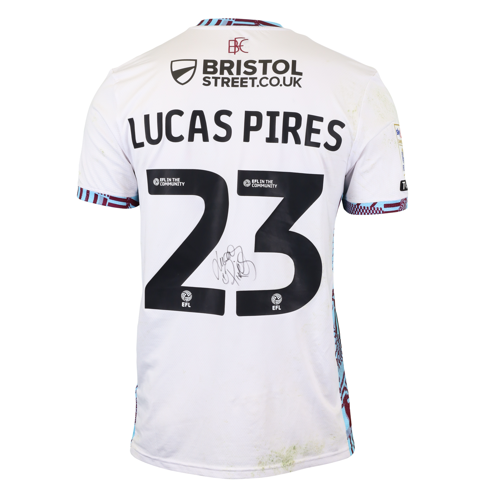 Lucas Pires  Burnley shirt