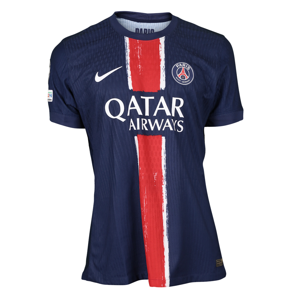 William Pacho Paris Saint-Germain shirt