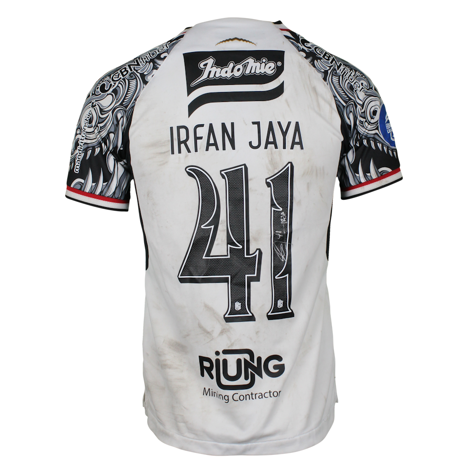 Irfan Jaya Bali United jersey