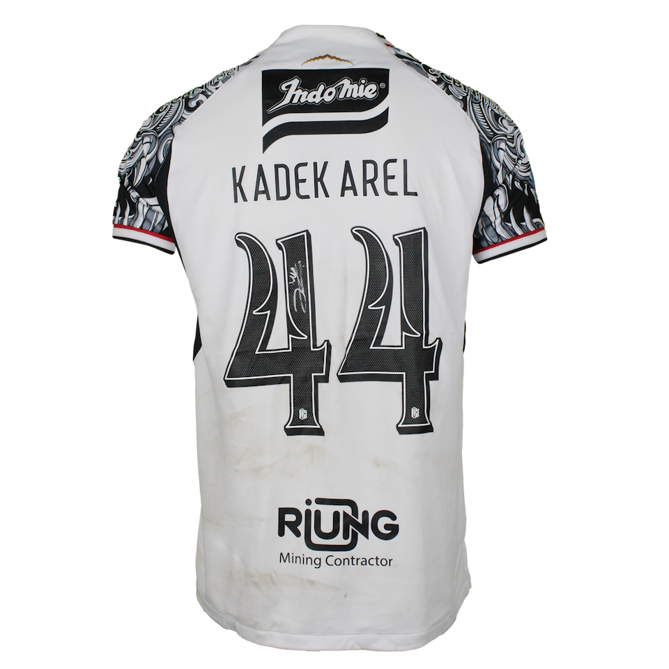 Kadek Arel Bali United shirt