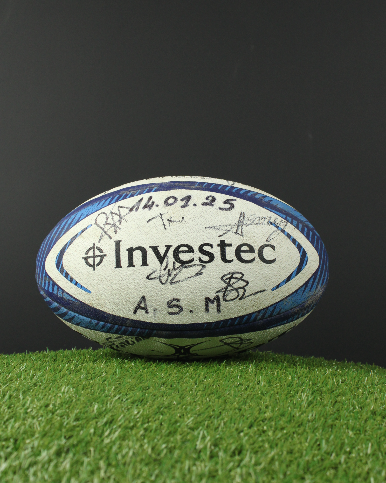 Squad Signed Ball - 5