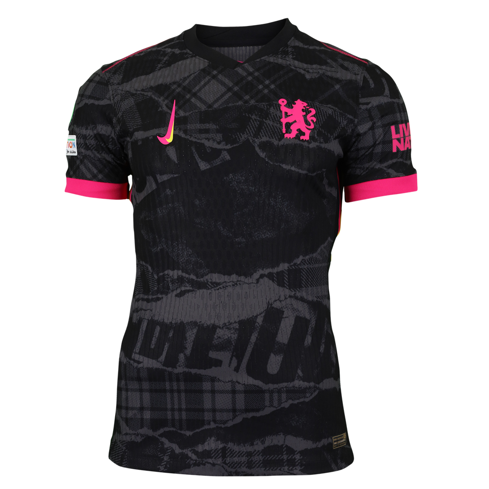 Malo Gusto Chelsea jersey