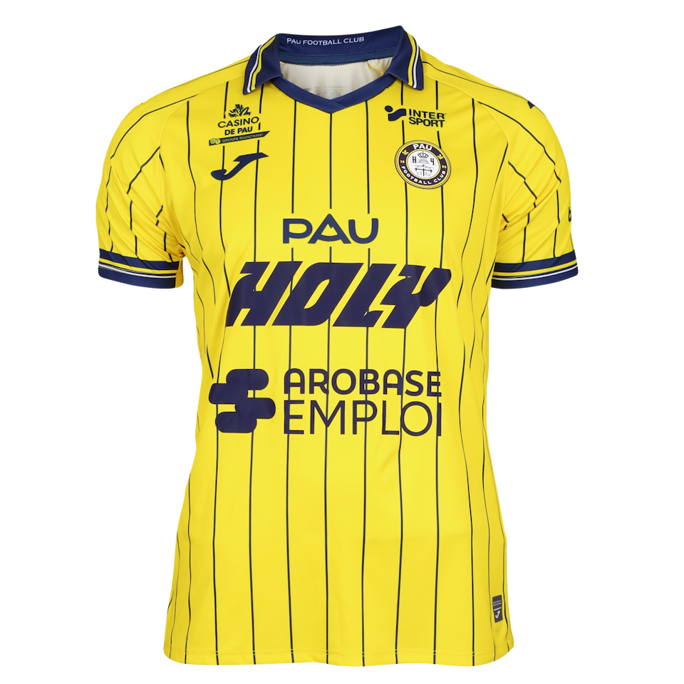Kandet Diawara Pau FC shirt