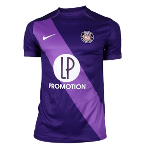 Noah Edjouma Sprint Auctions shirt