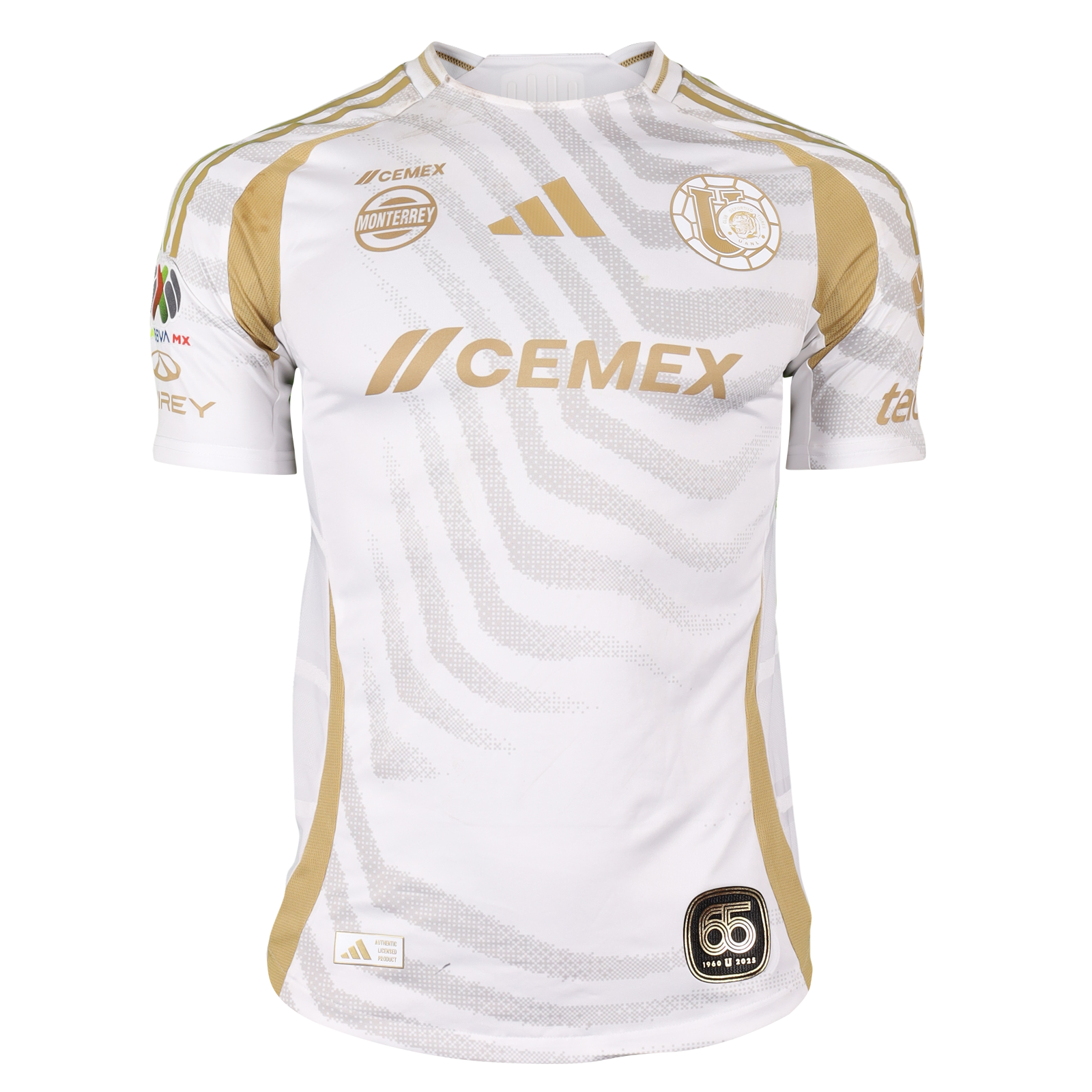 Javier Ignacio Aquino Carmona Tigres UANL shirt