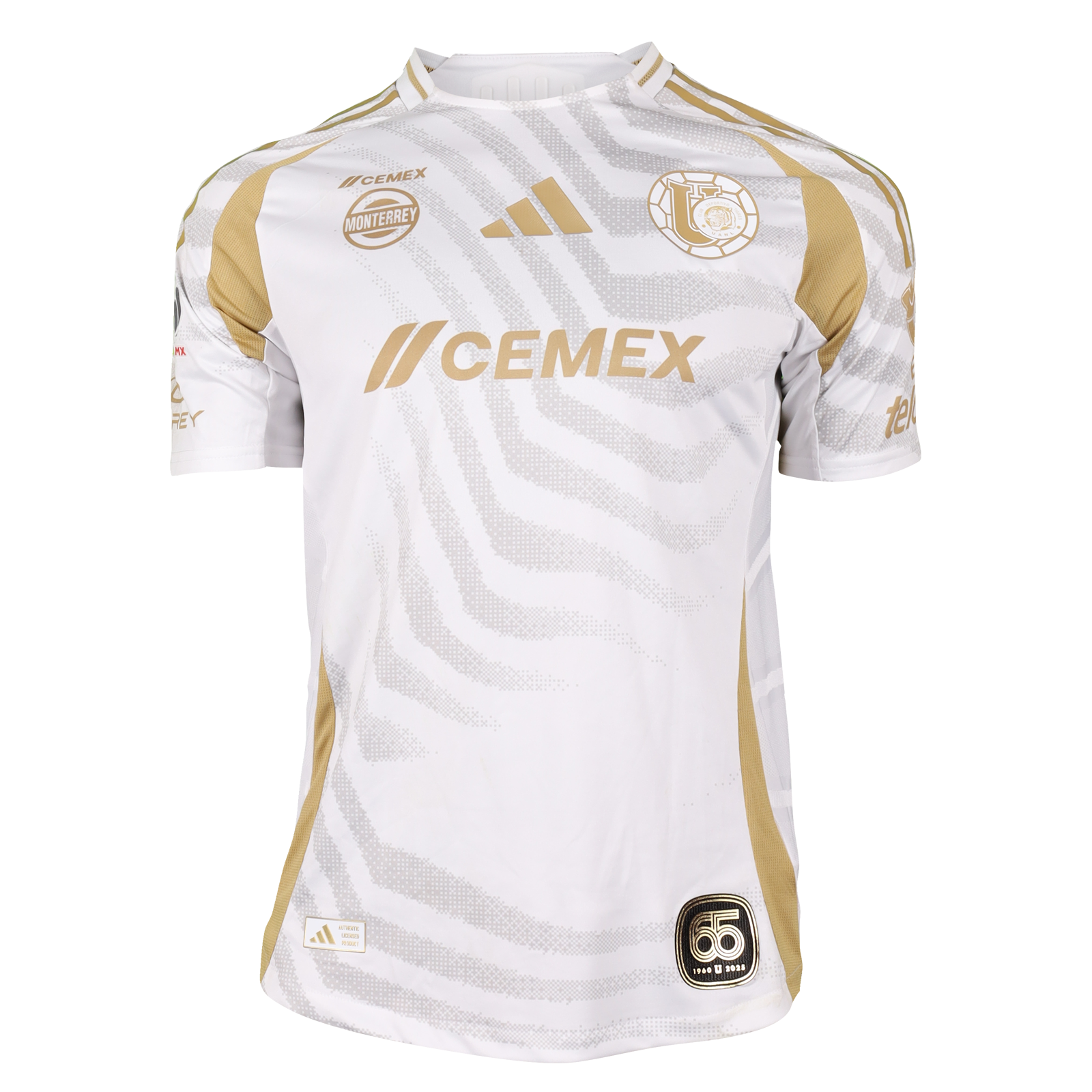 Juan Pablo Vigón Cham Tigres UANL shirt