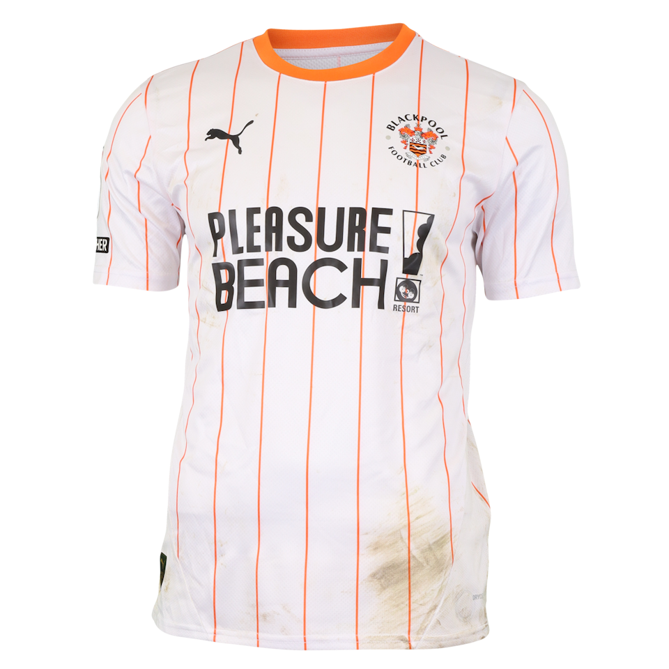 Albie Morgan Blackpool jersey