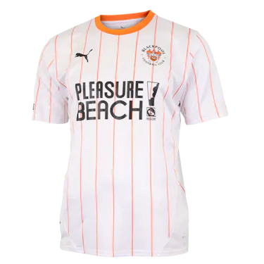 Oliver Casey Blackpool forması