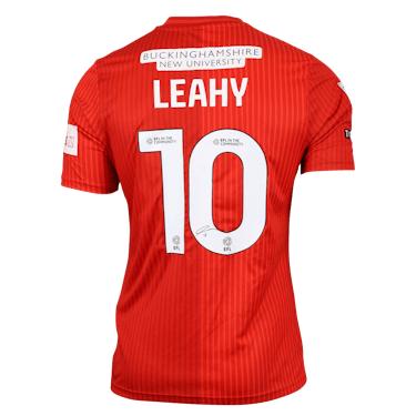 Luke Leahy Wycombe Wanderers forması