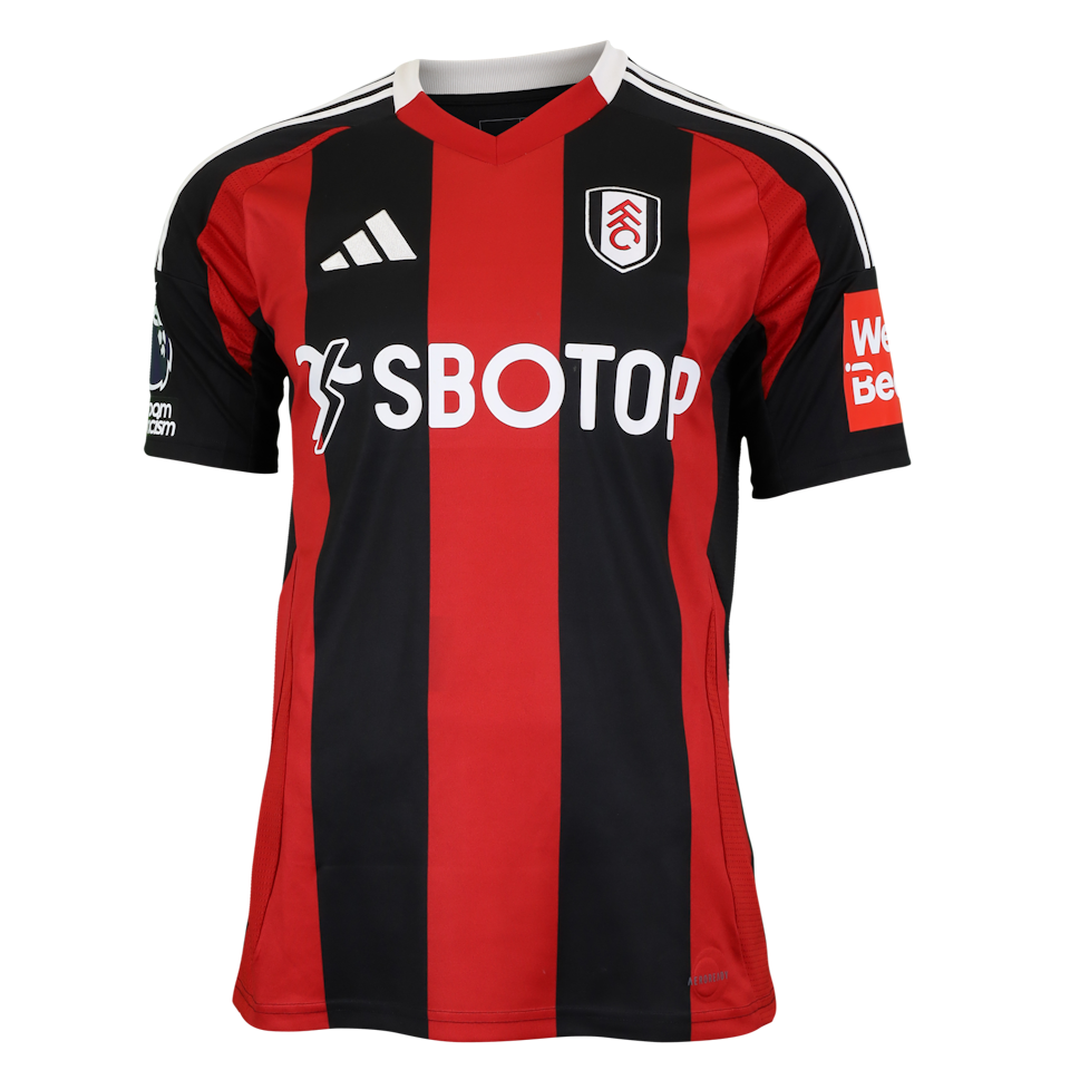 Timothy Castagne Fulham shirt