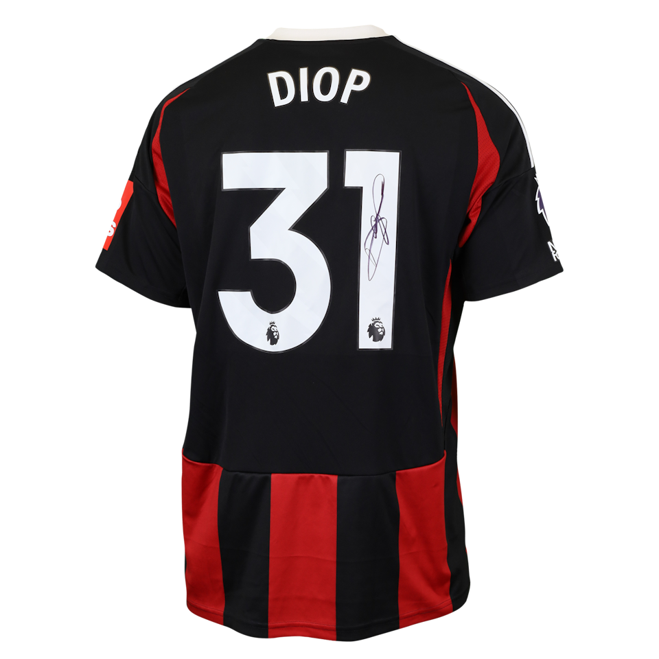 Issa Diop Fulham shirt