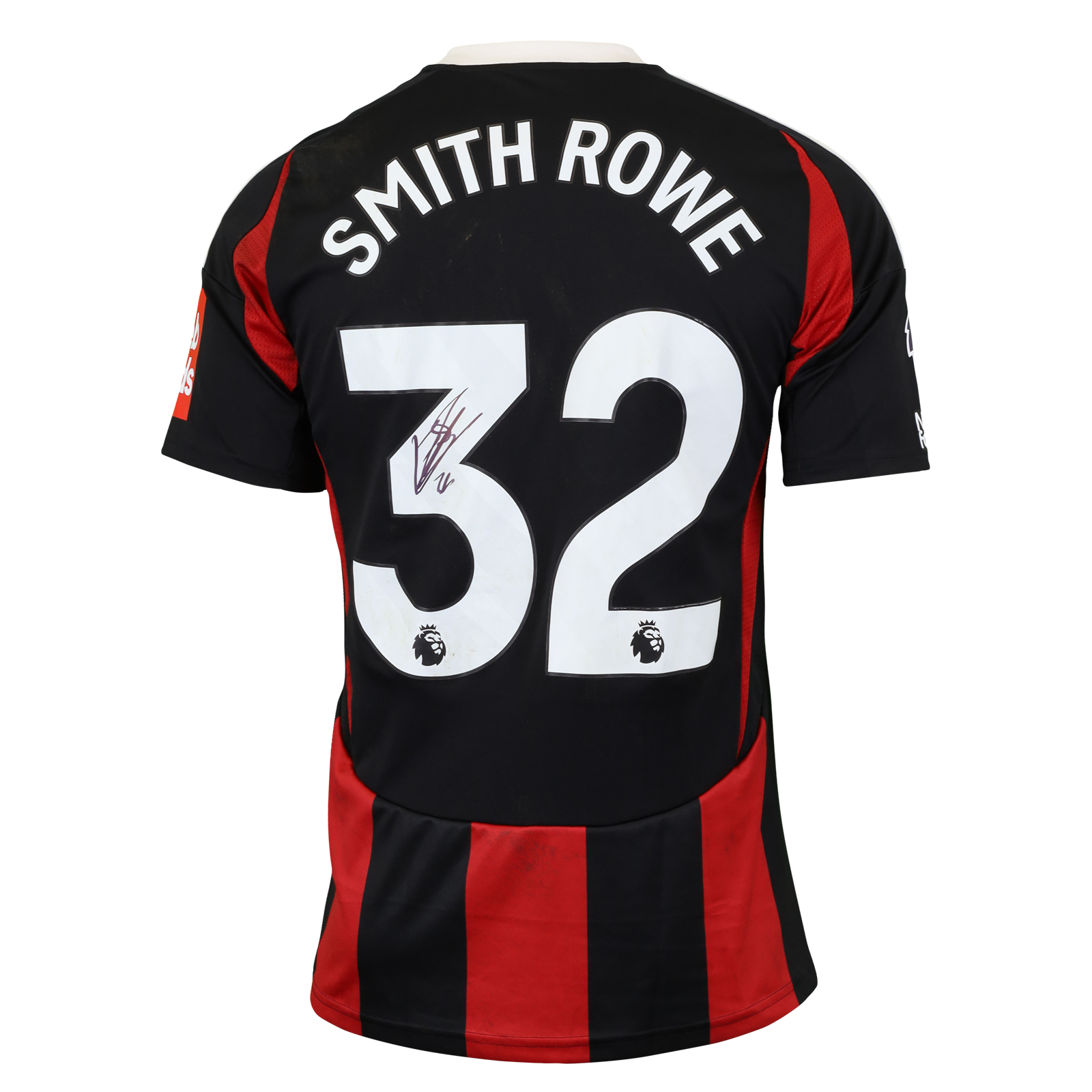 Emile Smith Rowe Fulham shirt