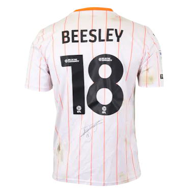Blackpool-Trikot von Jake Beesley