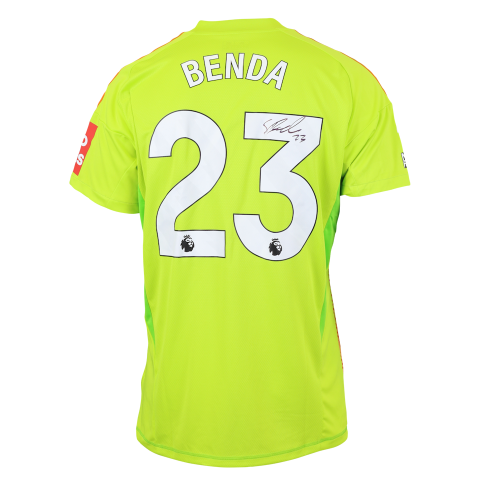 Steven Benda Fulham shirt