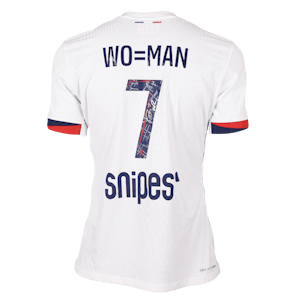 Khvicha Kvaratskhelia Paris Saint-Germain shirt