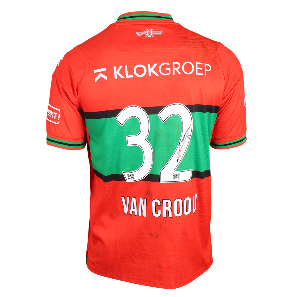 Vito van Crooij NEC jersey