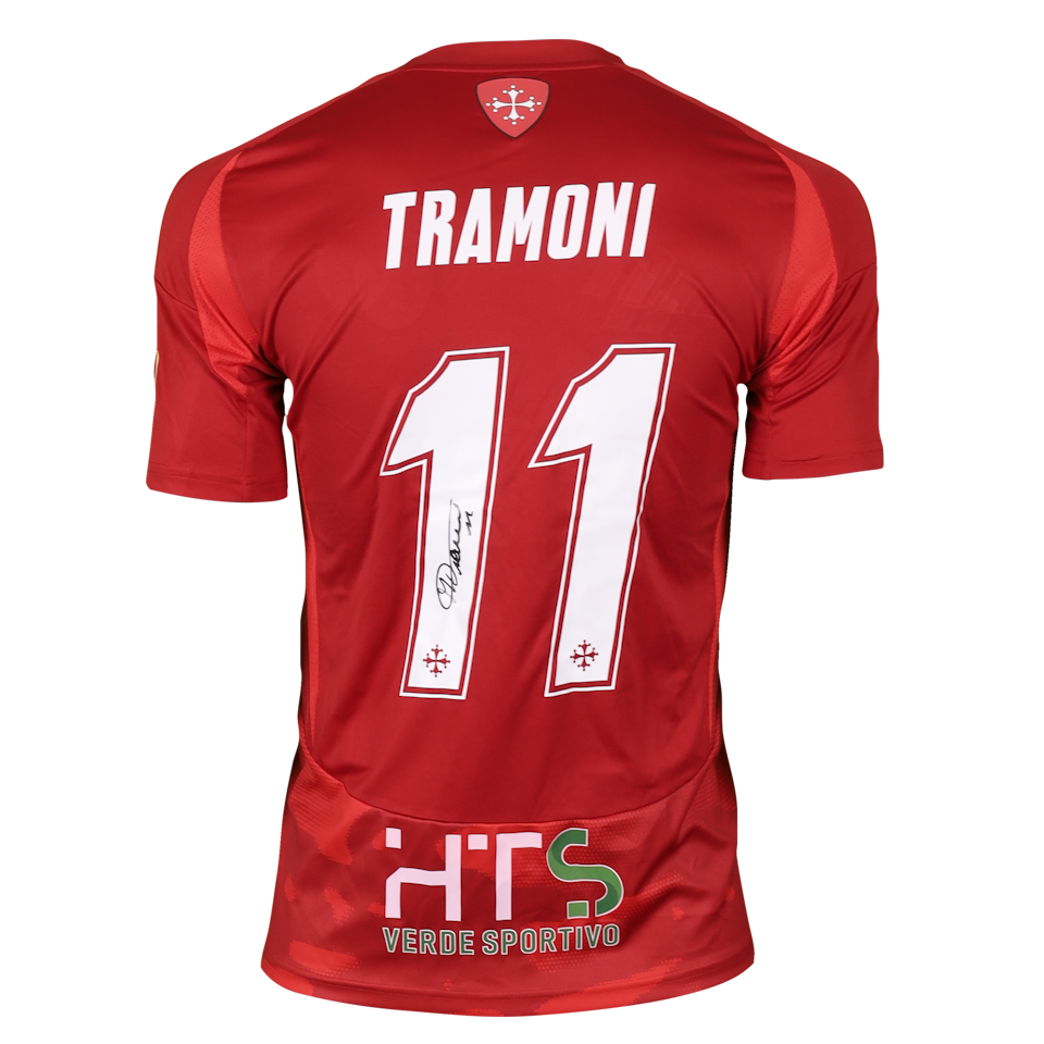 来自Pisa的Matteo Tramoni球衣