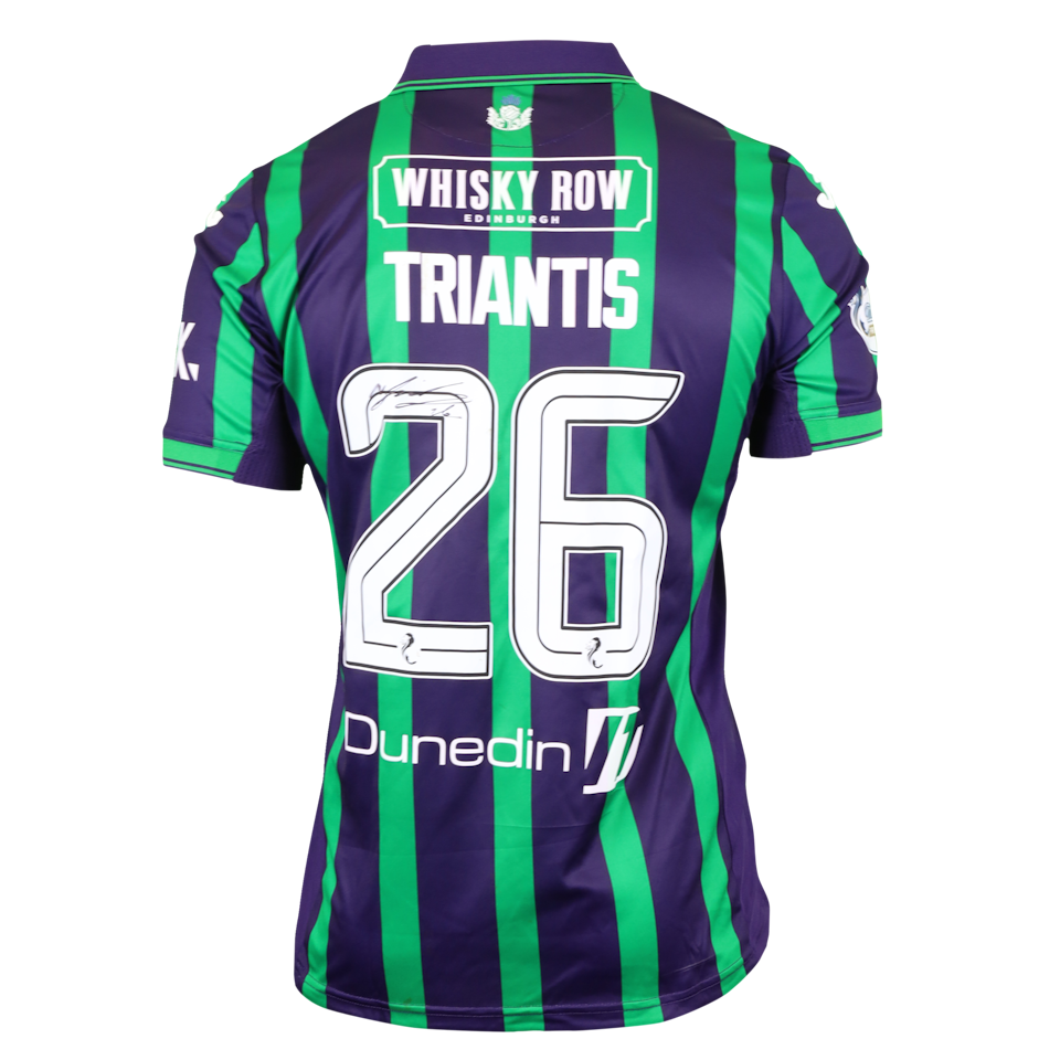 Nectarios Triantis Hibernian shirt