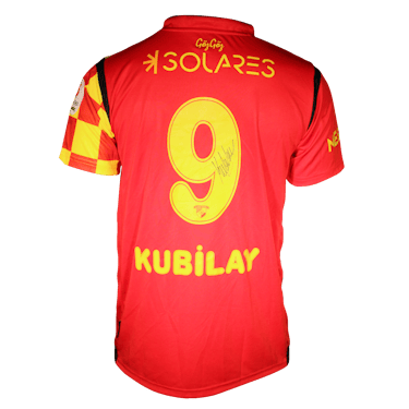 Kubilay Kanatsızkuş Göztepe shirt