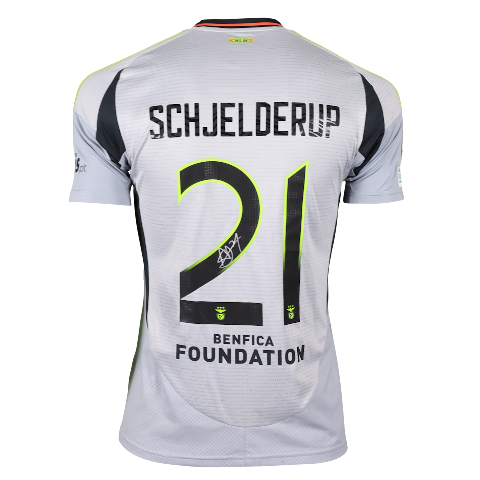 Andreas Schjelderup SL Benfica shirt