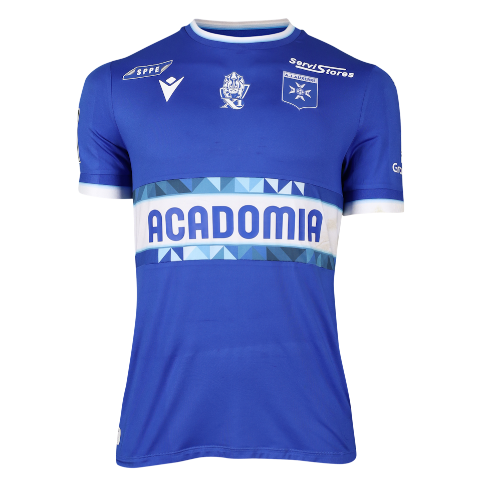 Ado Onaiwu AJ Auxerre shirt