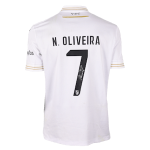 来自Vitória SC的Nélson Miguel Castro Oliveira球衣