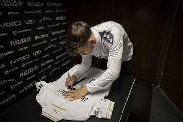 Camiseta Mendes Vitória SC