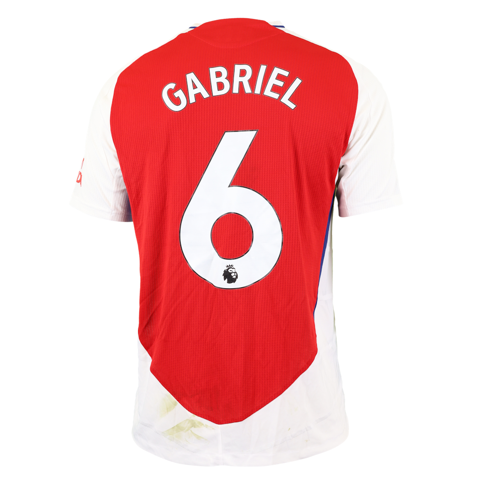 Gabriel Magalhães Arsenal camisa.