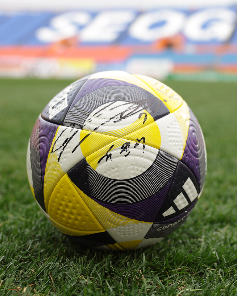 Match Scored Ball `54 - Jin-su Seo 서진수