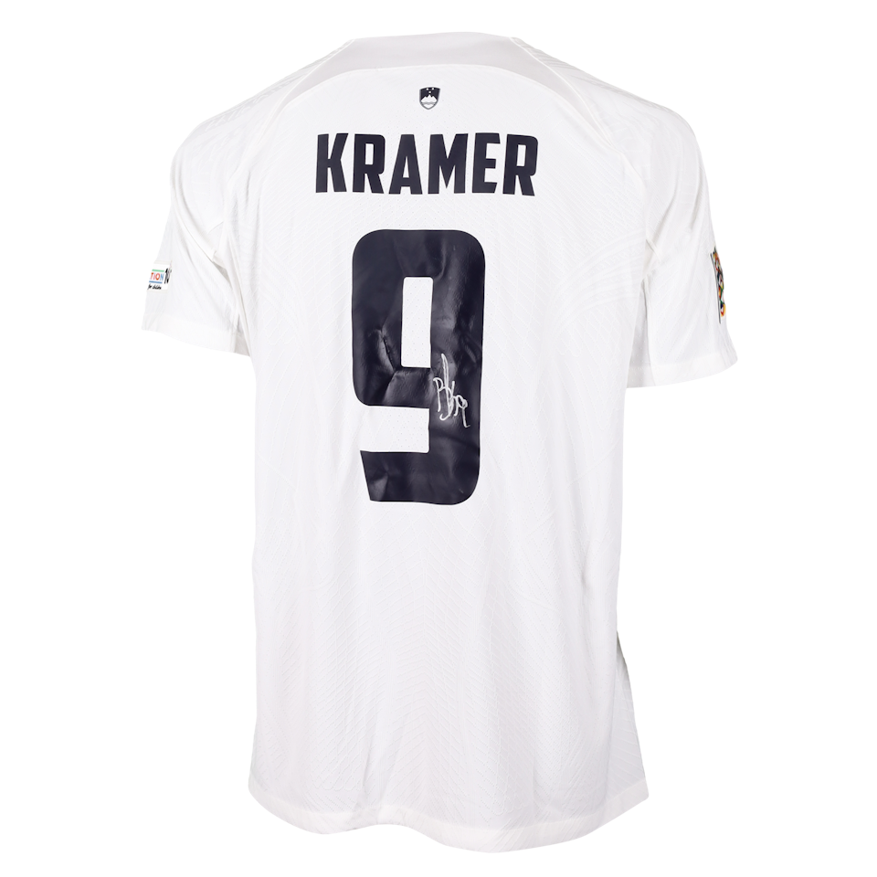 Blaž Kramer Slovenia forması