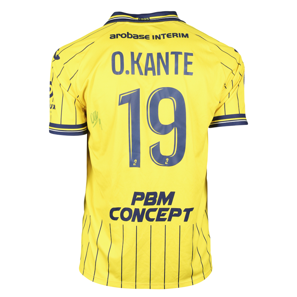 Ousmane Kanté Pau FC shirt
