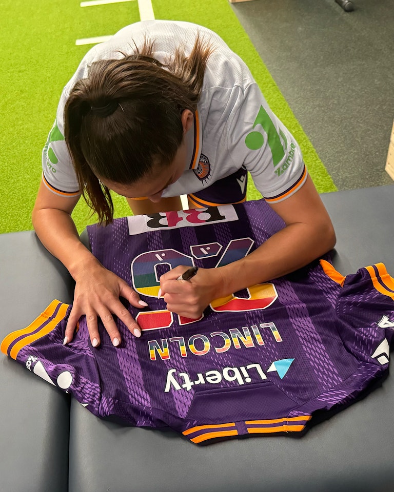 Ella Lincoln Perth Glory Women shirt