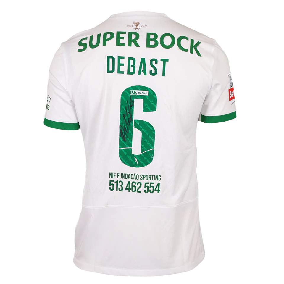 Zeno Debast Sporting CP shirt