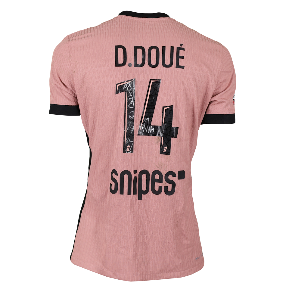Désiré Doué Paris Saint-Germain shirt