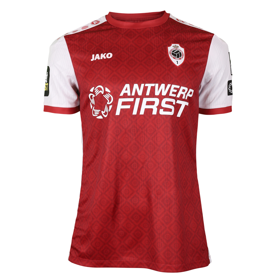 Tjaronn Chery Royal Antwerp FC shirt