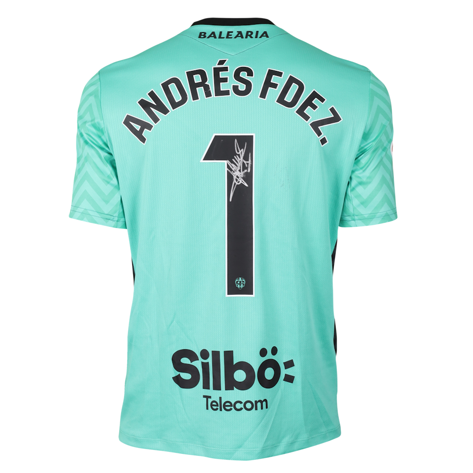 Andrés Fernández Levante UD shirt