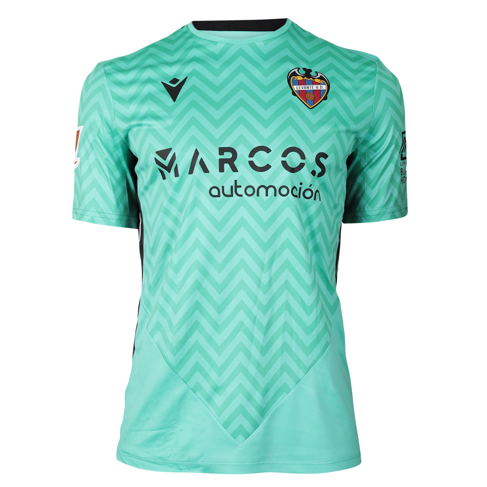 Andrés Fernández Levante UD shirt