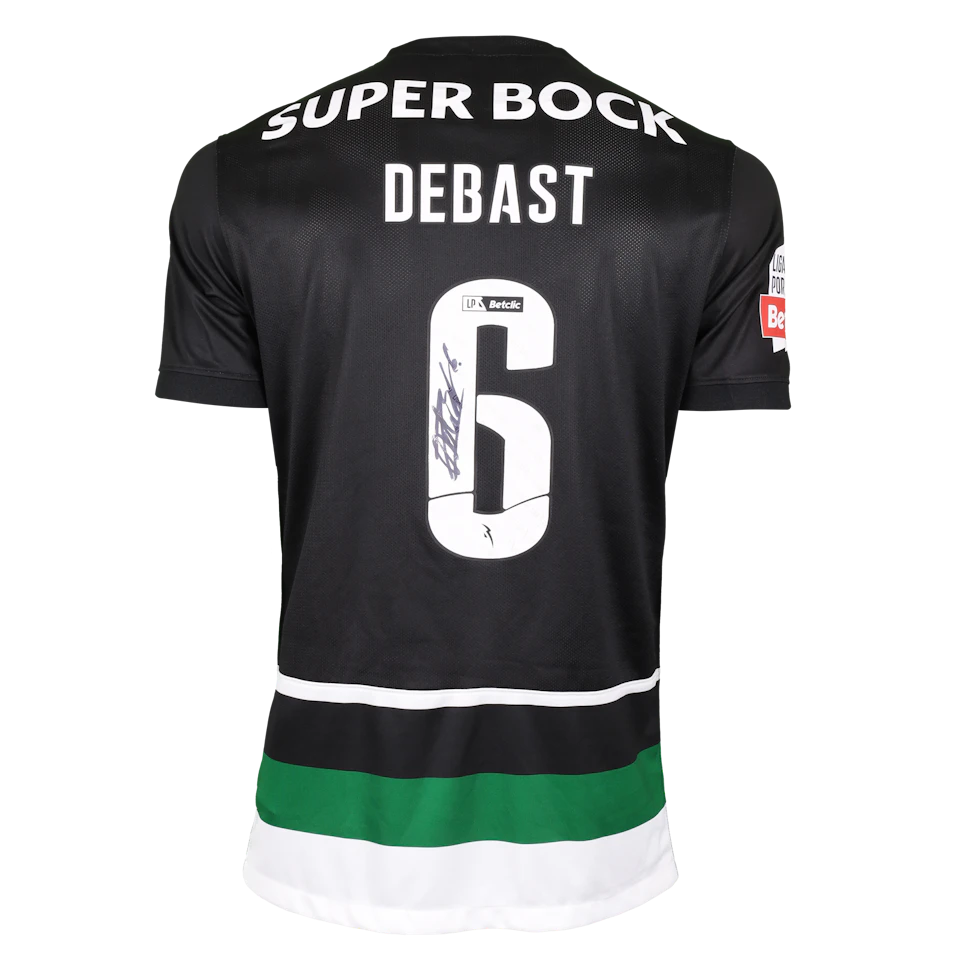 Zeno Debast Sporting CP shirt
