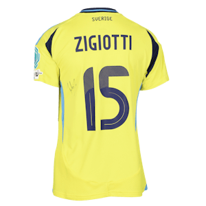 Julia Zigiotti-Olme Sweden W shirt