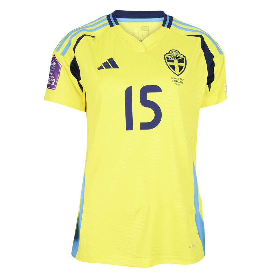 Julia Zigiotti-Olme Sweden W shirt
